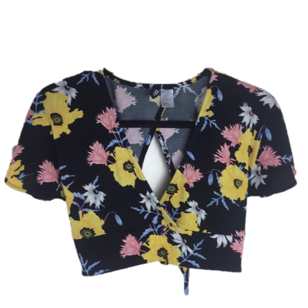 H&M FLORAL CROP TOP IN S